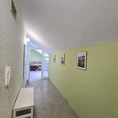 Daire матео едностаен окръжна болница Varna