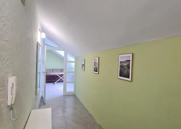 Διαμέρισμα матео едностаен окръжна болница Βάρνα